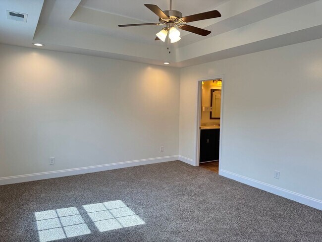 Building Photo - Move in Special! Beautiful Home Built in 2021! Open Floor Plan with 4bed/2.5 Bath and Fenced yard!