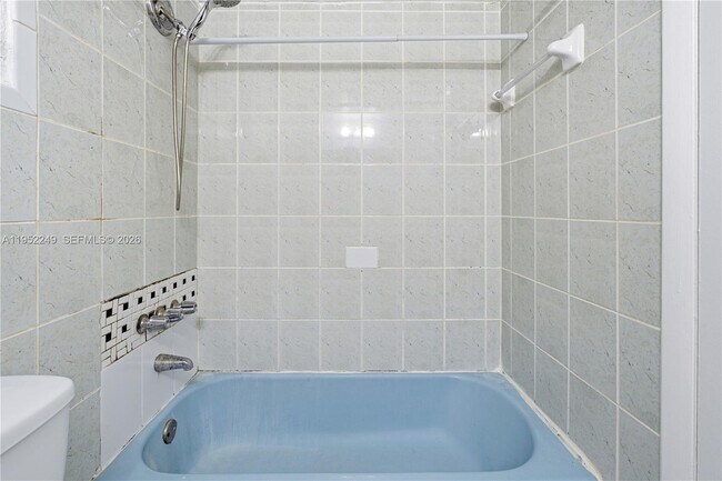 Building Photo - 1333 NW 15th St