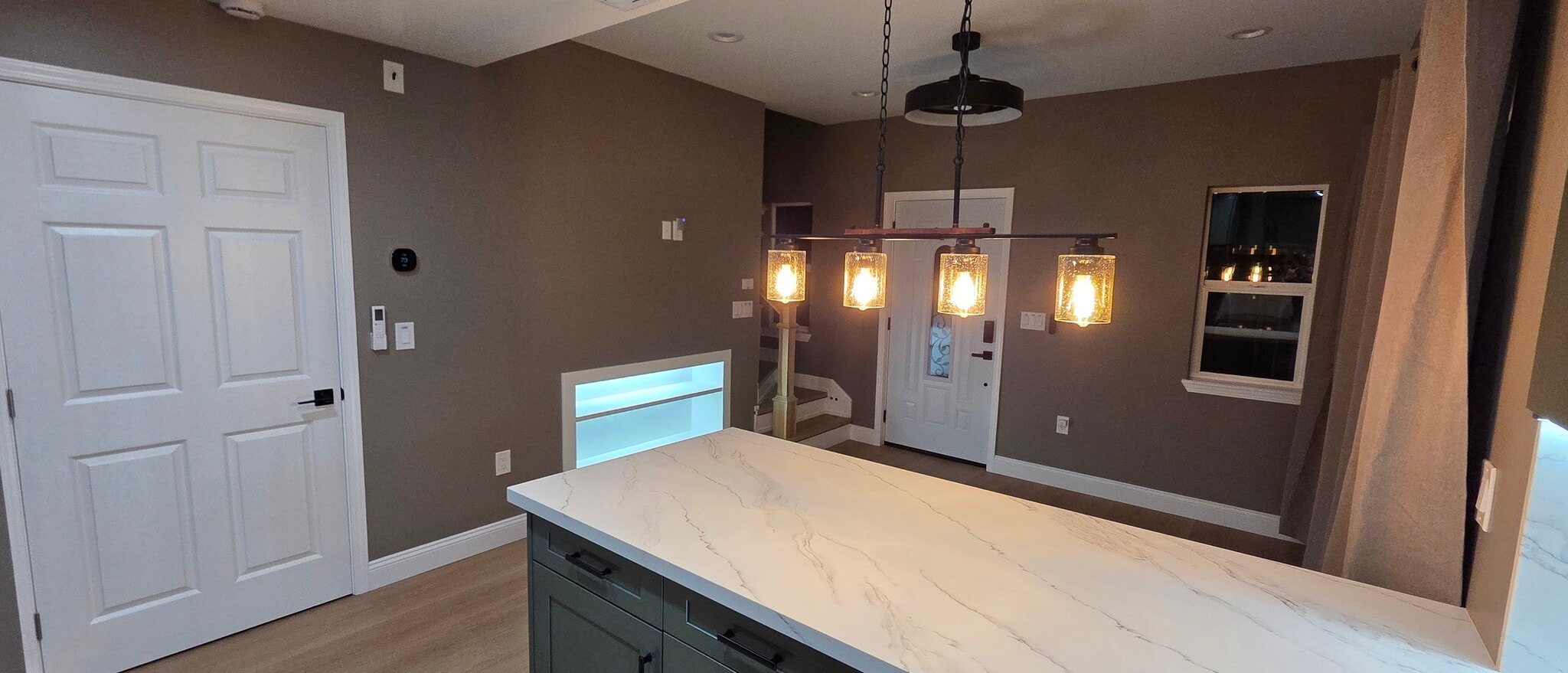 Building Photo - 471 Maplewood Ave