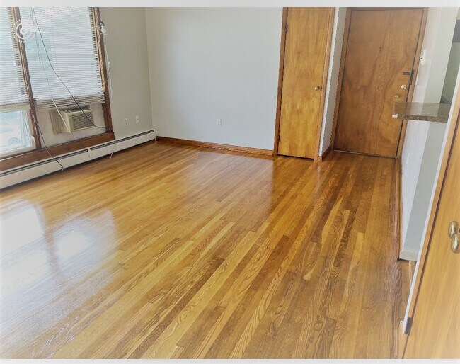 Building Photo - 202 Genesee St