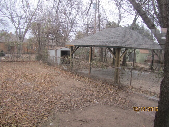 Building Photo - NICE Duplex for Rent close to Midtown and the Plaza District 2-bed & 1-bed available