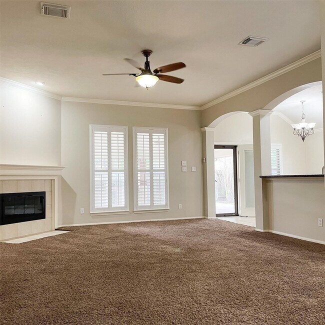 Building Photo - 2606 Sun Flare Ln