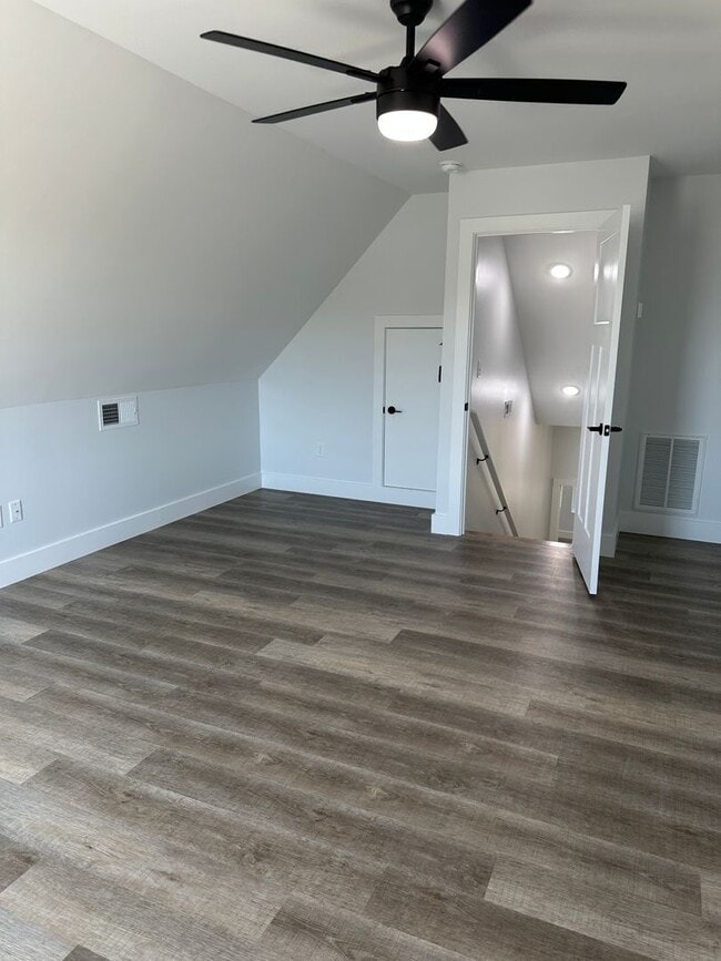Building Photo - Beautiful Home for Rent – Modern Comforts ...
