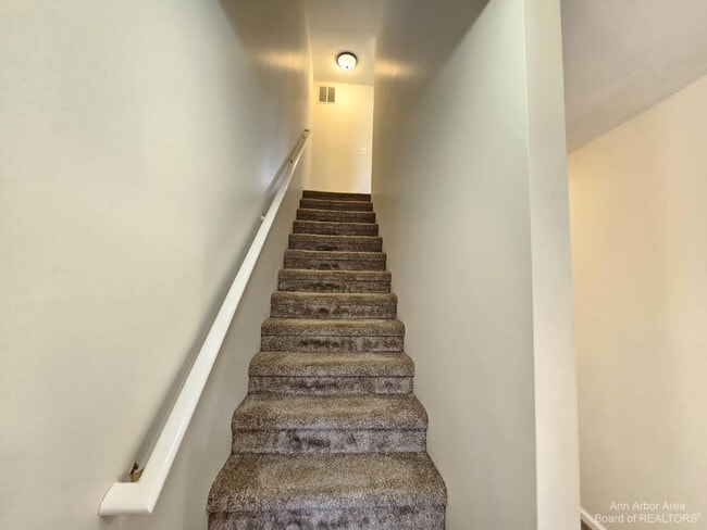 Building Photo - 1493 Silverbrook Ridge Dr