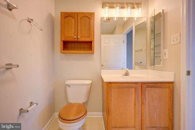 Building Photo - 4933 Riders Ct