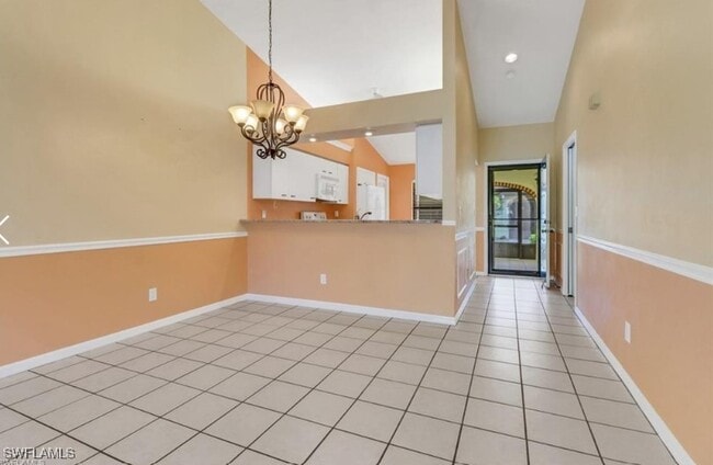 Building Photo - 10772 Regent Cir