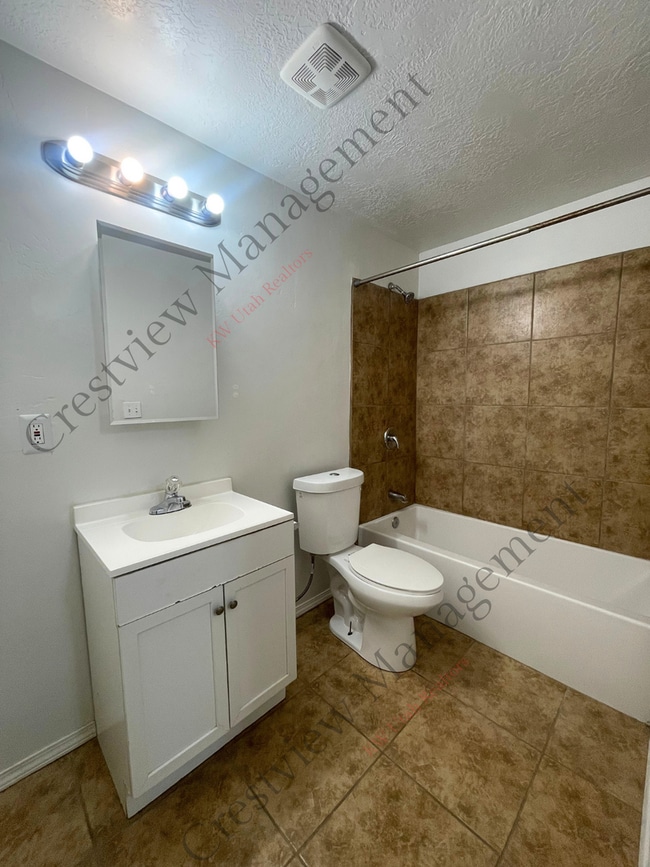 Building Photo - 4993 W Ticoa Ln