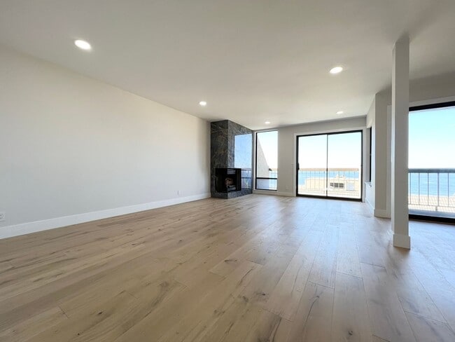 Primary Photo - Beautifully Remodeled Condo with OCEAN VIE...