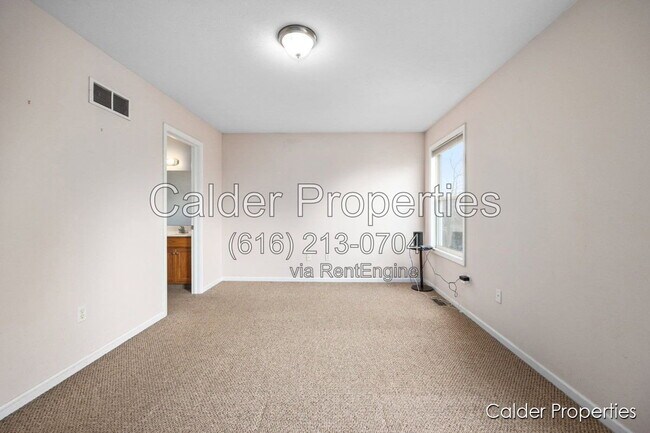 Building Photo - 5686 E Falling Leaf Dr SE