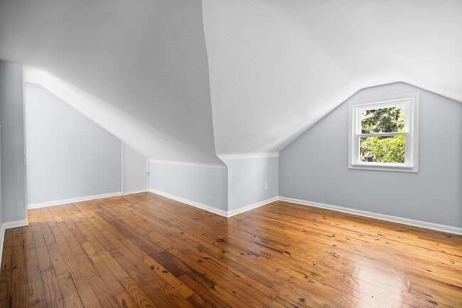 Building Photo - Freshly Remodeled 3-Bedroom Cape Cod in The Heart of Richmond Heights