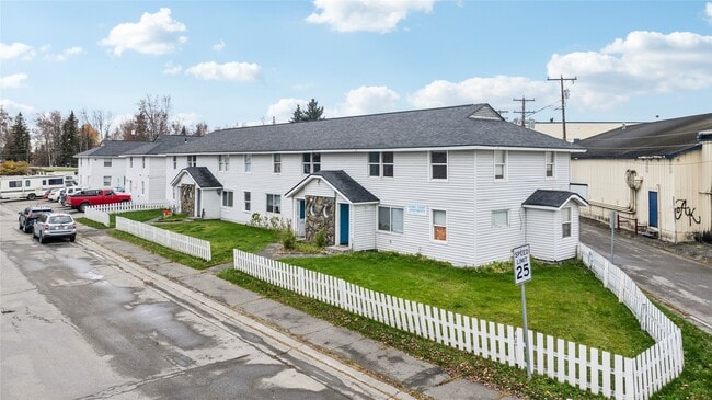 Building Photo - 1303 W 23rd Ave