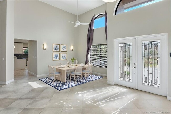 Building Photo - 4194 SW Gleneagle Cir