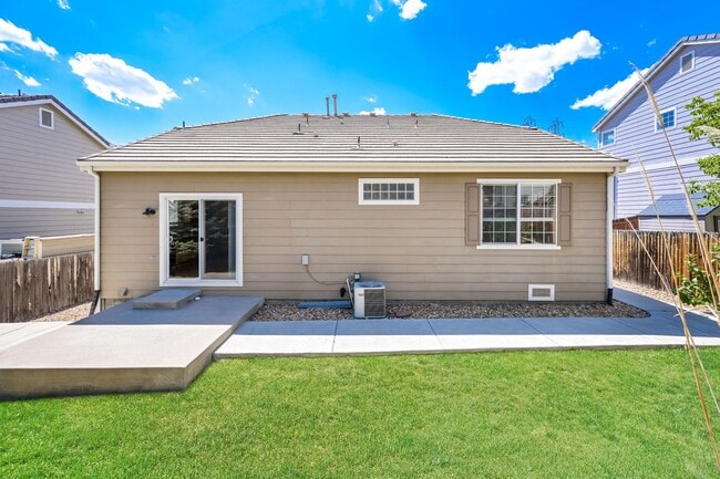 Building Photo - 18512 E Harvard Dr