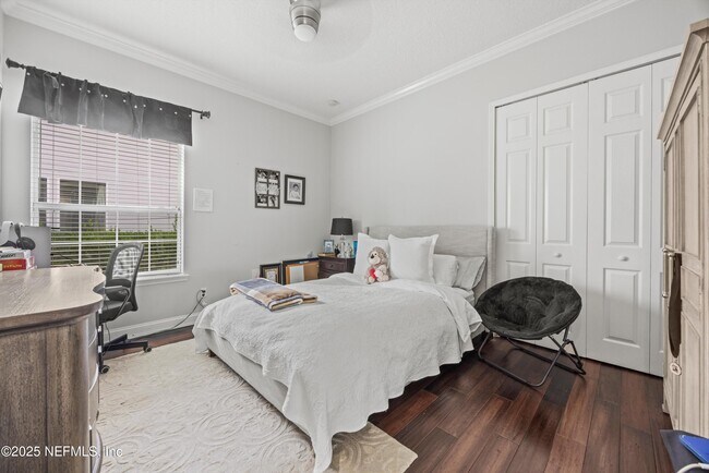 Building Photo - 552 Saddlestone Dr