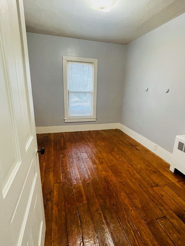 Building Photo - 124 Michigan St