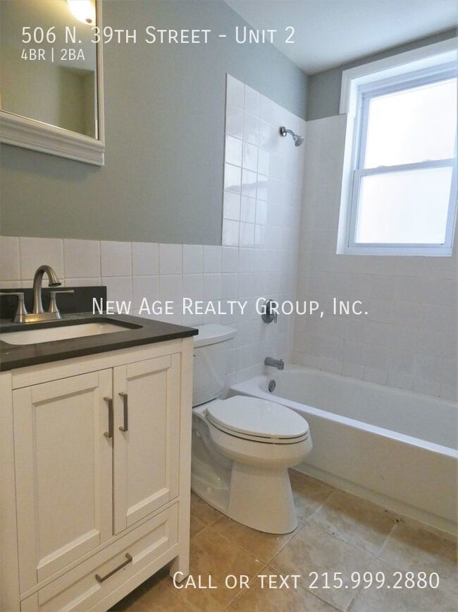 Building Photo - Spacious Apartment in Powelton Village!