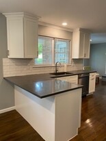 Building Photo - 341 Hollowbrook Rd