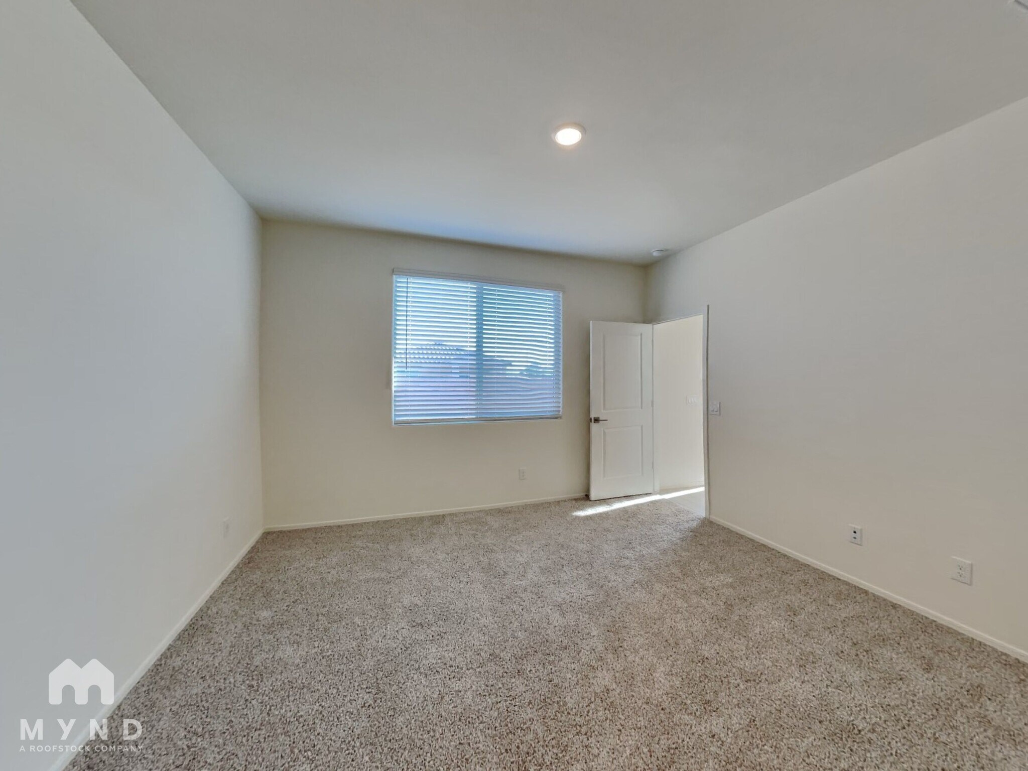 Building Photo - 11820 W Rancho Dr