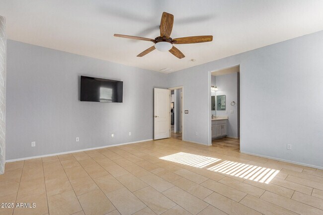 Building Photo - 42356 W Balsa Dr