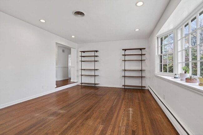 Building Photo - 513 Chesopeian Trail