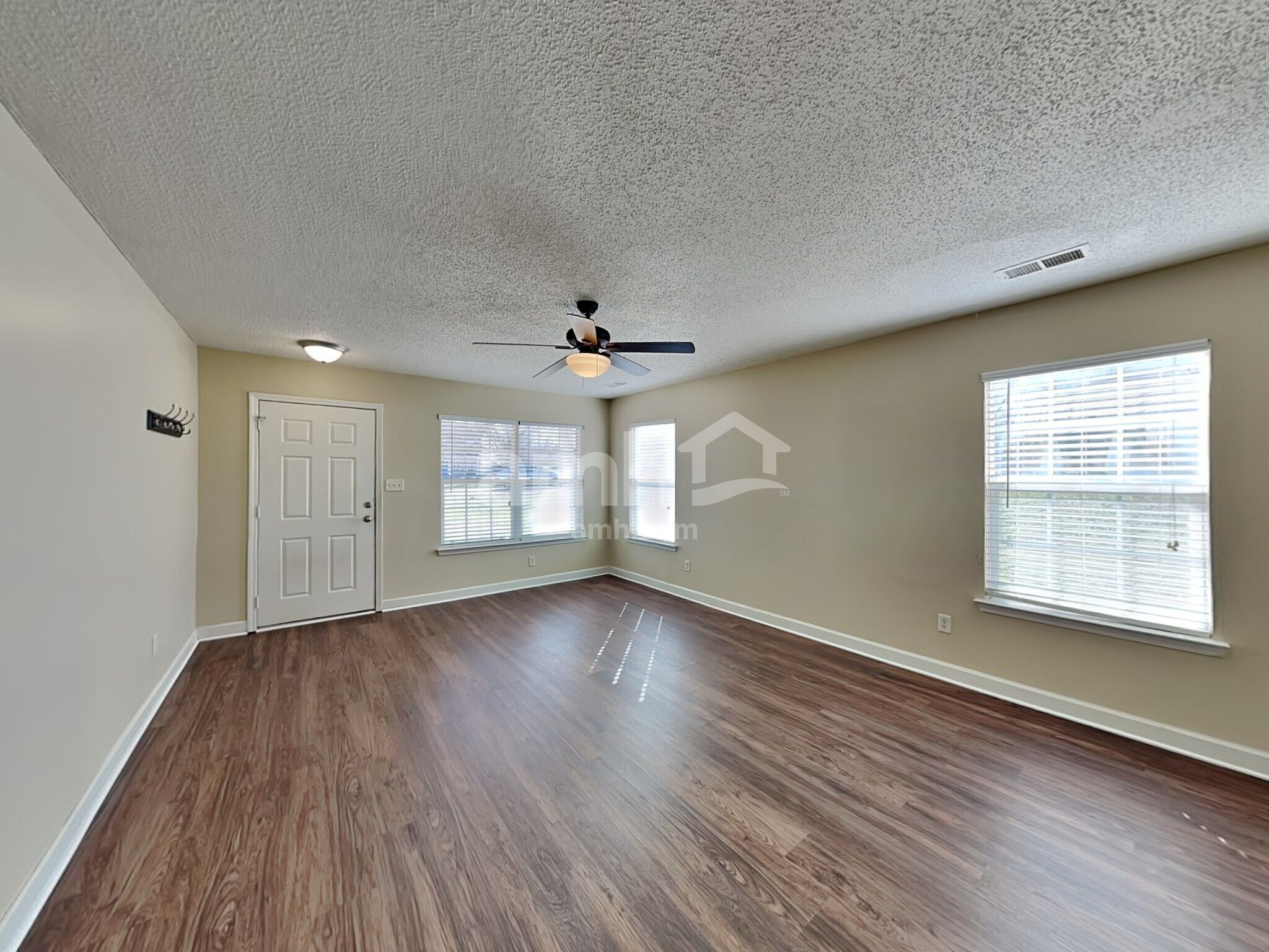 Building Photo - 4718 Winterberry Ln