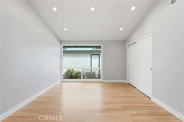 Building Photo - 5005 Willow Wood Rd