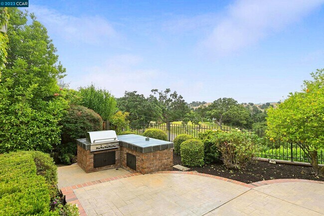 Building Photo - 111 Diablo Ranch Ct