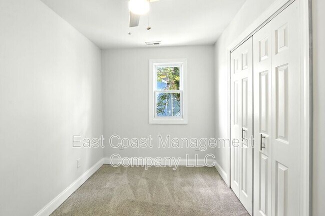 Building Photo - 3103 Rosekemp Ave