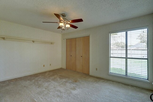 Building Photo - 7126 Windbrook Ln