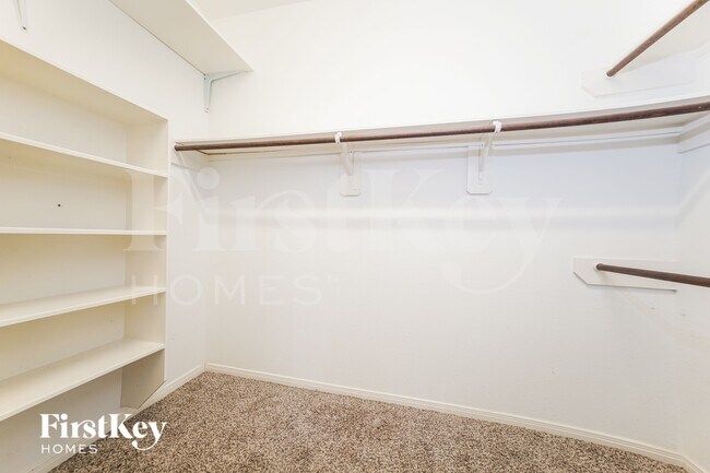 Building Photo - 22559 Stillwater Valley Ln