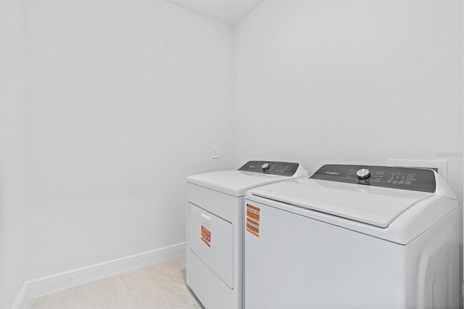 Building Photo - 2276 Hen Rd