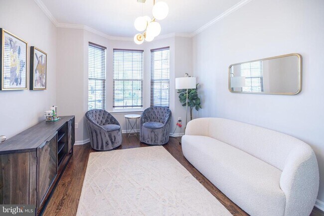 Building Photo - 8727 Raleigh Mews