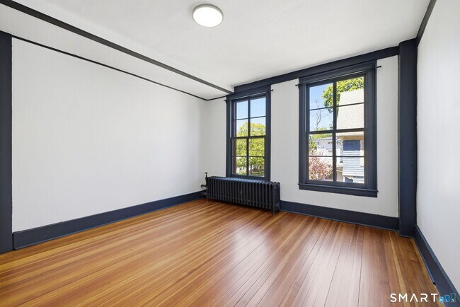 Building Photo - 883 Worthington Ridge