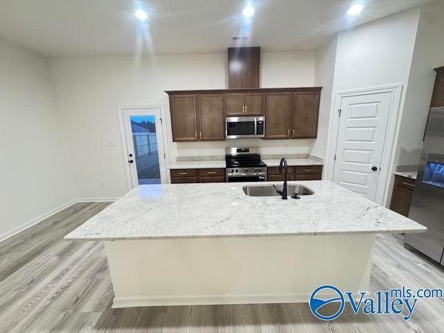 Building Photo - 206 James River Dr