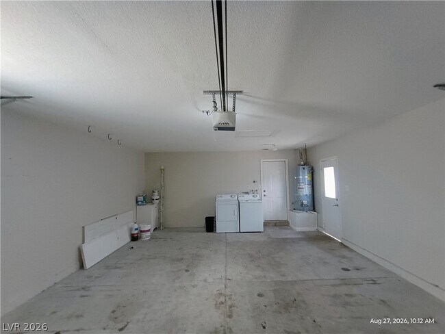 Building Photo - 1012 Ron Evans St