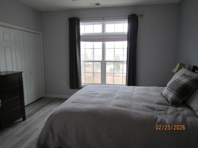 Building Photo - 144 Scotch Broom Dr