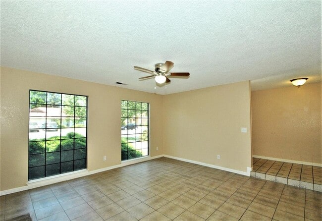 Building Photo - 1161 Filbert Ave