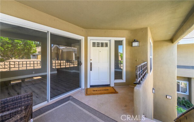 Building Photo - 33 Vassar Aisle