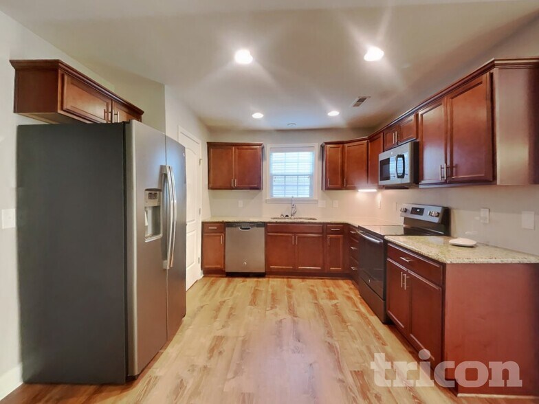 Building Photo - 5433 Misty Hill Cir