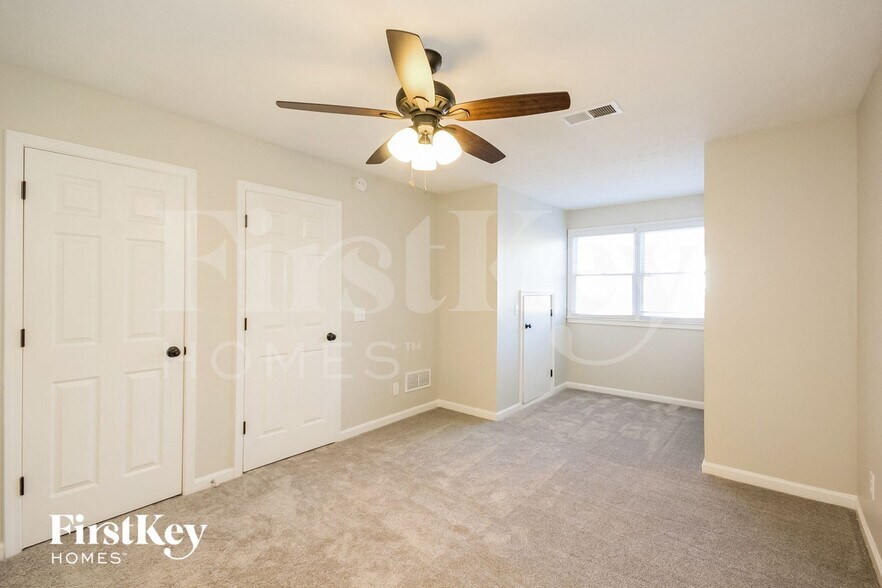 Building Photo - 3511 Wellsley Dr