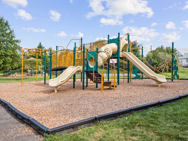 Building Photo - 2498 Curie Ct