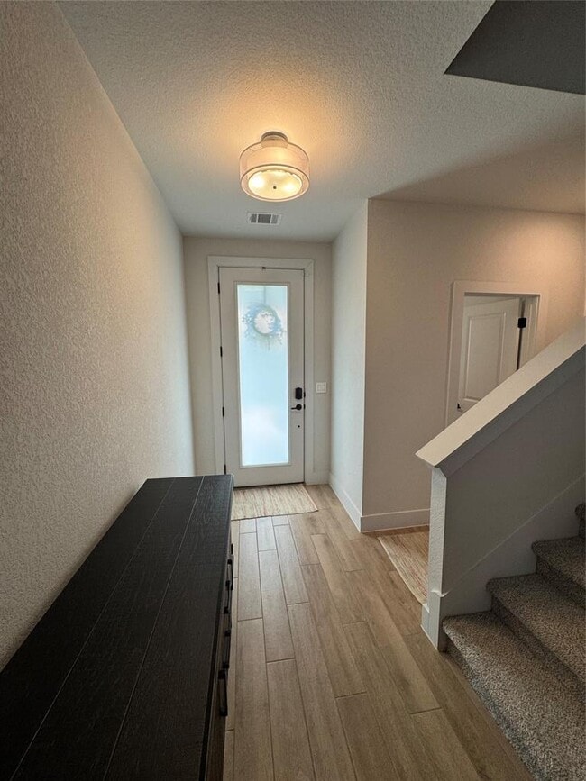 Building Photo - 8500 Cumbrae Ln
