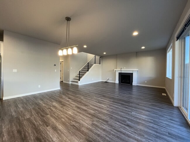 Building Photo - Expansive 2020 Forest Grove Home with 4 Bedrooms, Loft, Modern Kitchen & Covered Patio