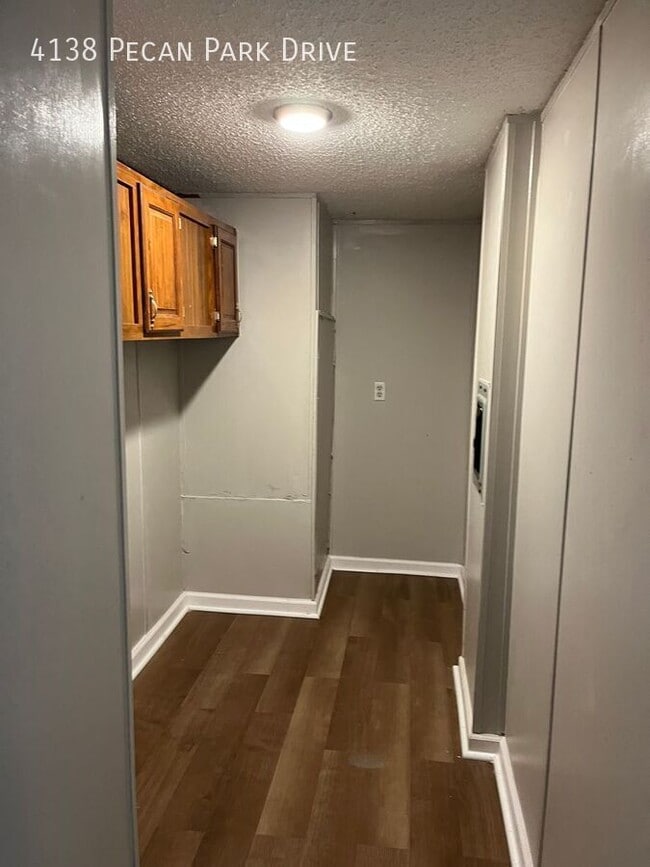 Building Photo - 4138 Pecan Park Dr