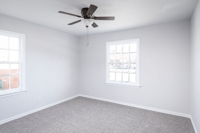 Building Photo - Charming home in the Heart of the Urban Core