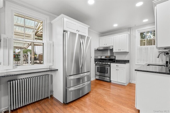 Building Photo - 49 Weaver St