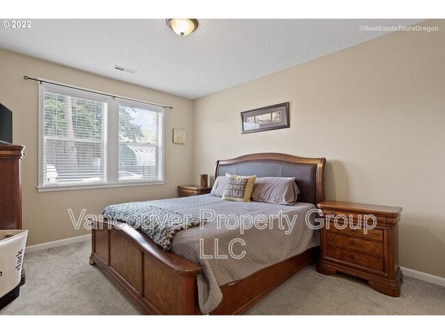 Building Photo - 2707 NE 131st Ct