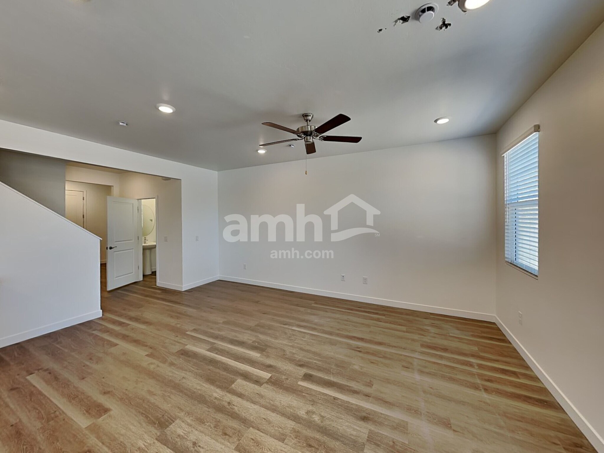Building Photo - 6513 E Paseo Alga