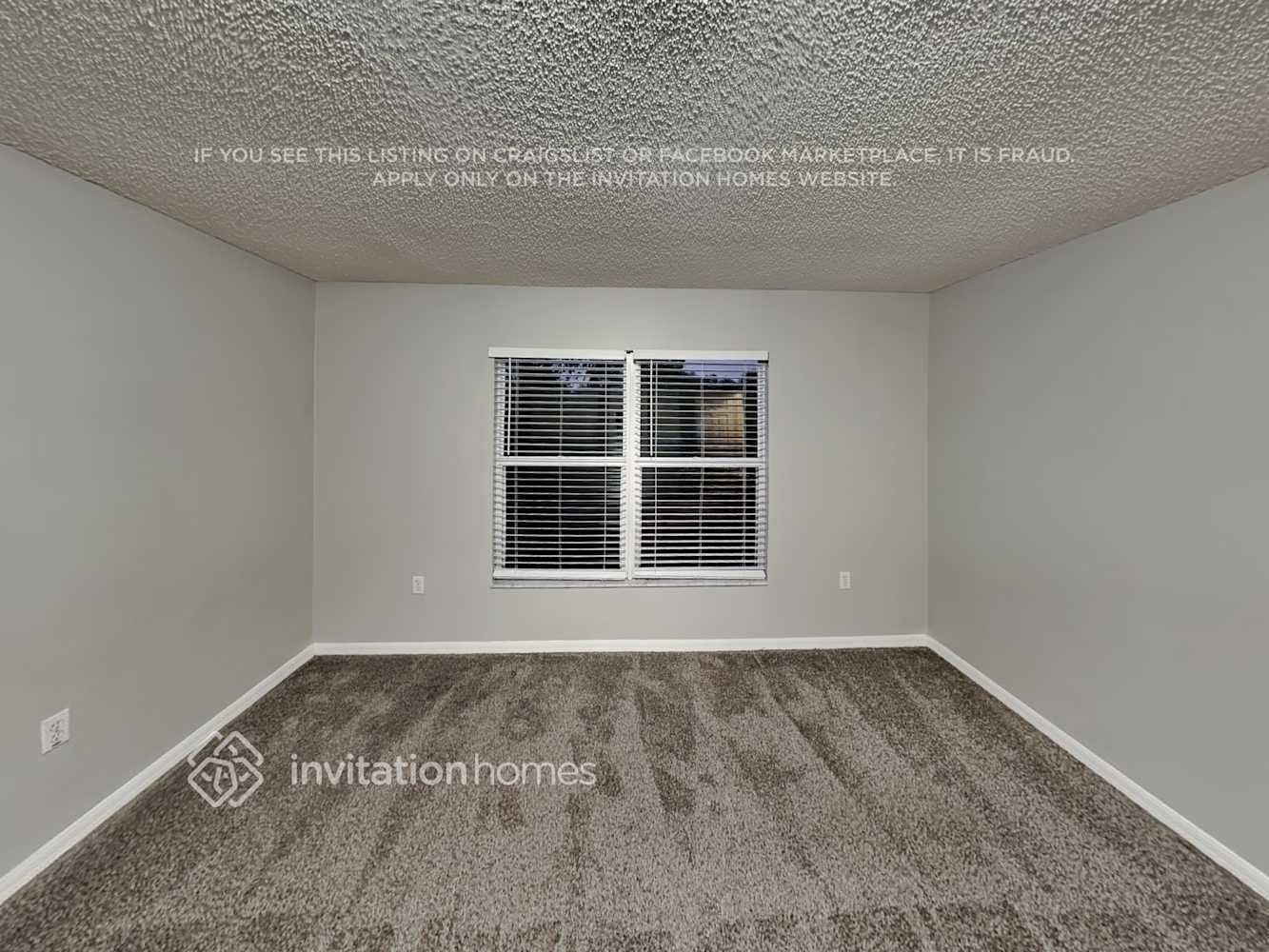 Building Photo - 2073 Hillview Cir