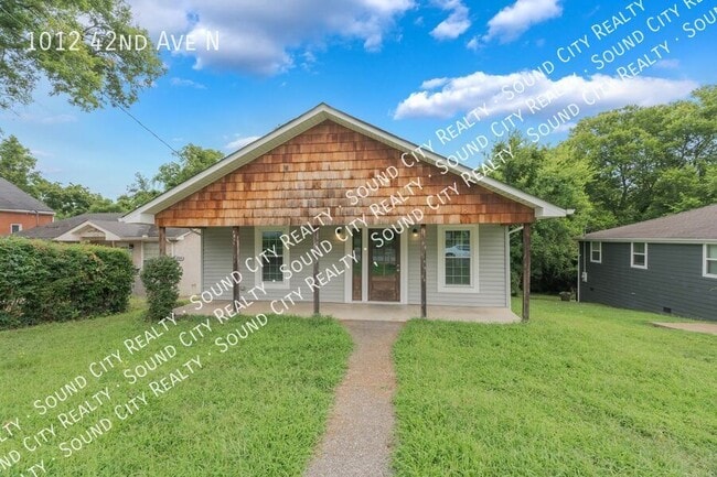 Primary Photo - 1012 42nd Ave N
